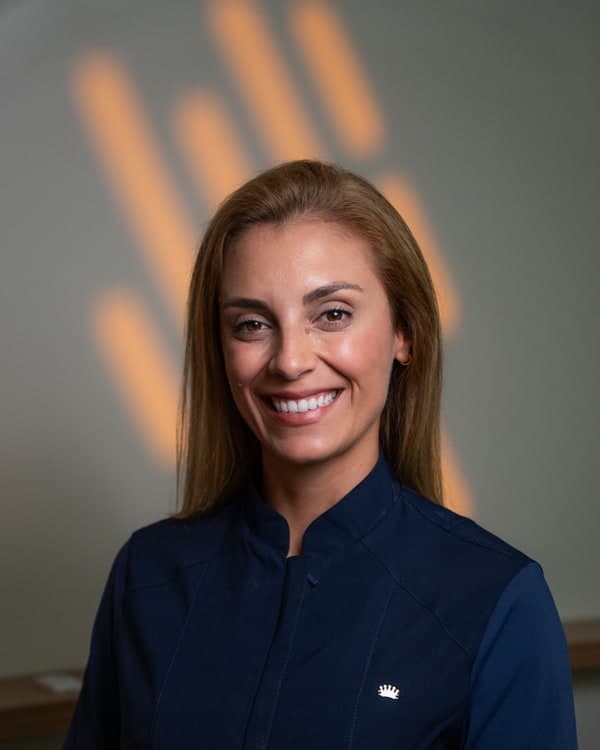 Dra. Jéssica Conti Réus, Cirurgiã-Dentista da OralClin